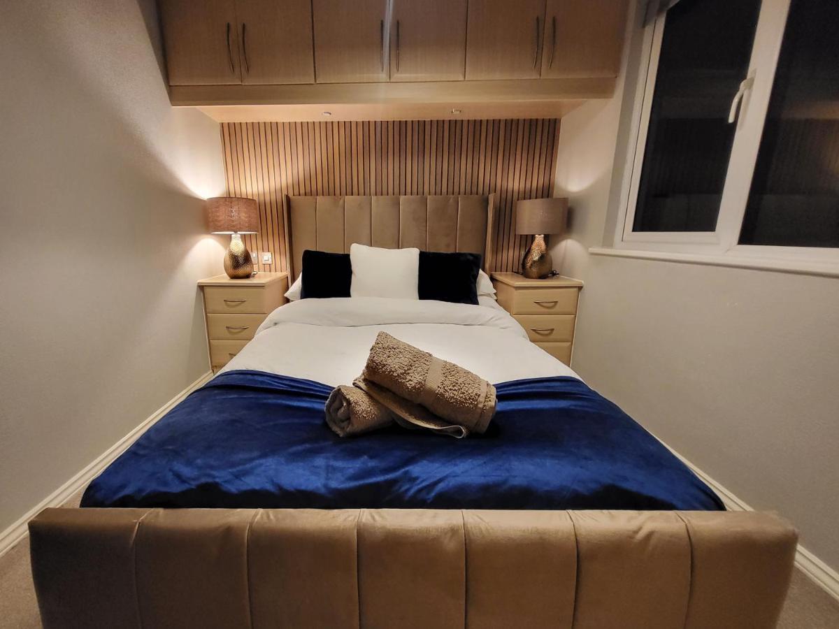 Cheerful 3 Bedroom Lodge At White Cross Bay Уиндермер Екстериор снимка